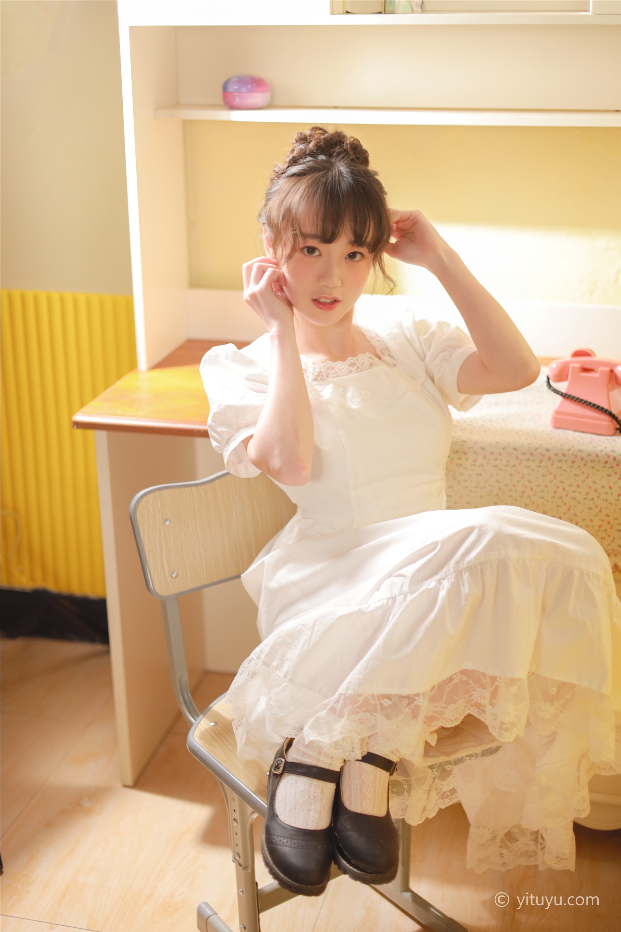 YITUYU 艺图语 2021.04.23 放学后 柚子